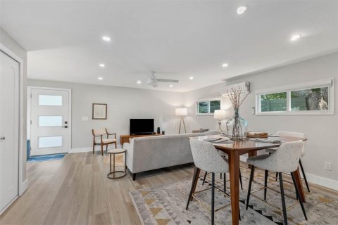 Villa ou maison à louer à Orlando, Floride: 2 chambres, 74.32 m2 № 2434869 - photo 9