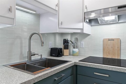 Villa ou maison à louer à Orlando, Floride: 2 chambres, 74.32 m2 № 2434869 - photo 18