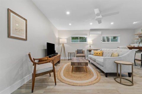 Villa ou maison à louer à Orlando, Floride: 2 chambres, 74.32 m2 № 2434869 - photo 5