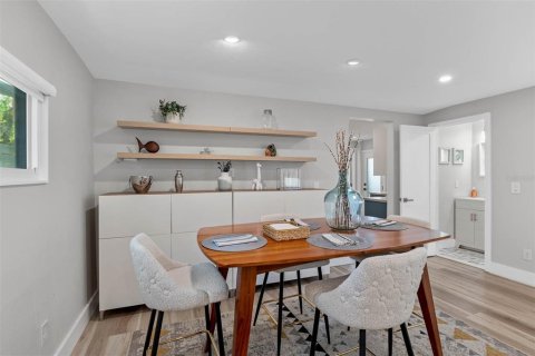 Villa ou maison à louer à Orlando, Floride: 2 chambres, 74.32 m2 № 2434869 - photo 12