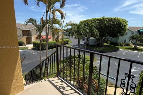 Купить кондоминиум в Хайполюксо, Флорида 2 спальни, 71.35м2, № 1979335 - фото 14