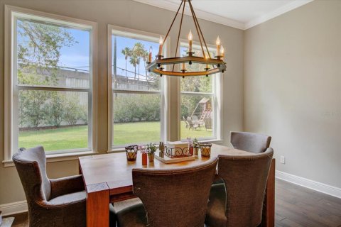Casa en alquiler en Tampa, Florida, 4 dormitorios, 318.84 m2 № 2116288 - foto 13