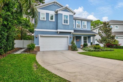 Casa en alquiler en Tampa, Florida, 4 dormitorios, 318.84 m2 № 2116288 - foto 2
