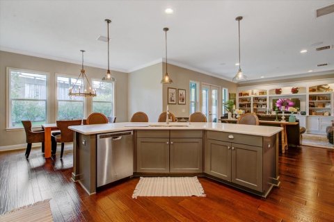 Casa en alquiler en Tampa, Florida, 4 dormitorios, 318.84 m2 № 2116288 - foto 15