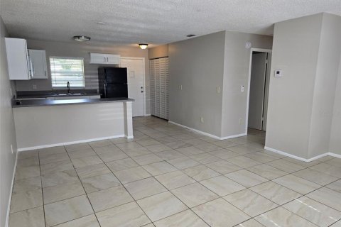 Apartamento en alquiler en Eatonville, Florida, 2 dormitorios, 78.04 m2 № 2210335 - foto 4