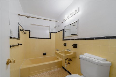 Casa en venta en Port Charlotte, Florida, 3 dormitorios, 160.35 m2 № 1842133 - foto 5