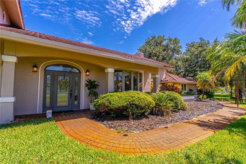 House in Merrit Island, Florida 5 bedrooms, 493.13 sq.m. № 1873660 - photo 5