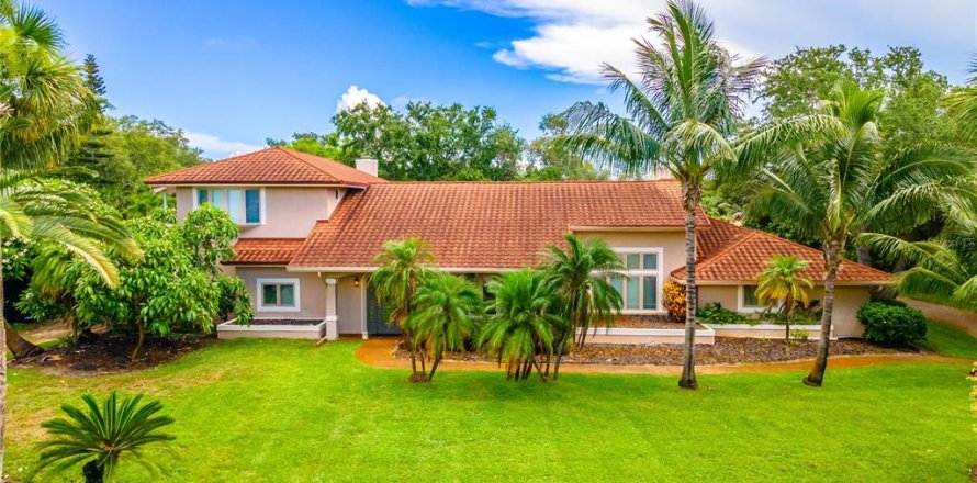 House in Merrit Island, Florida 5 bedrooms, 493.13 sq.m. № 1873660
