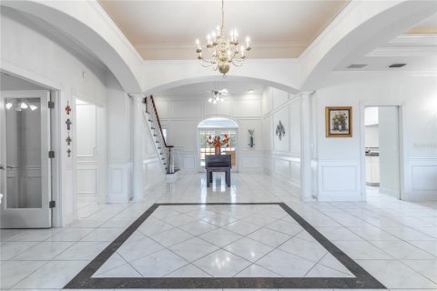 House in Merrit Island, Florida 5 bedrooms, 493.13 sq.m. № 1873660 - photo 13
