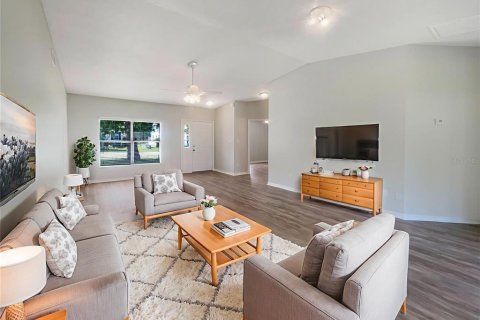 Casa en venta en Leesburg, Florida, 2 dormitorios, 126.63 m2 № 1881449 - foto 3