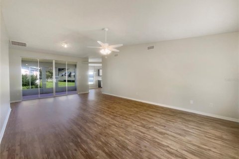 Casa en venta en Leesburg, Florida, 2 dormitorios, 126.63 m2 № 1881449 - foto 9