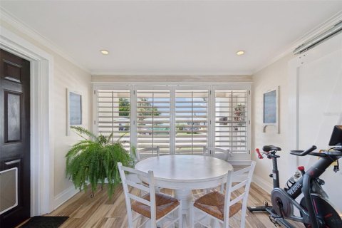 House in Saint Petersburg, Florida 2 bedrooms, 94.67 sq.m. № 2405111 - photo 26