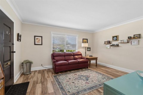 House in Saint Petersburg, Florida 2 bedrooms, 94.67 sq.m. № 2405111 - photo 15