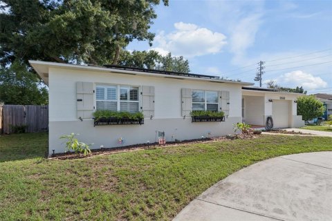 House in Saint Petersburg, Florida 2 bedrooms, 94.67 sq.m. № 2405111 - photo 7
