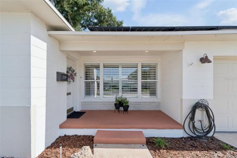 House in Saint Petersburg, Florida 2 bedrooms, 94.67 sq.m. № 2405111 - photo 9