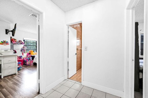 Купить виллу или дом в Хайалиа, Флорида 5 спален, 168.71м2, № 1700363 - фото 23