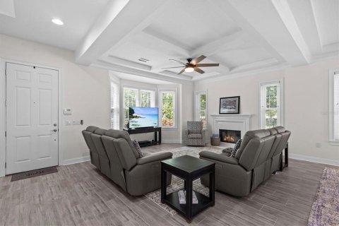 Townhouse in Saint Petersburg, Florida 4 bedrooms, 340.02 sq.m. № 2403442 - photo 6