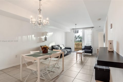 Condominio en venta en Surfside, Florida, 1 dormitorio, 67.82 m2 № 1972963 - foto 10