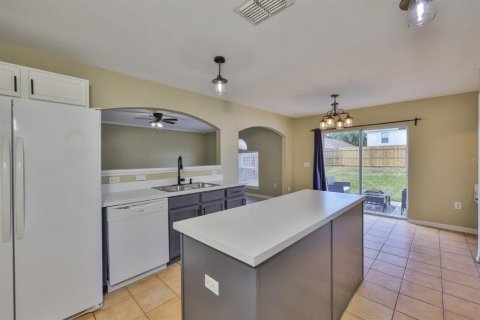 House in Riverview, Florida 4 bedrooms, 180.69 sq.m. № 1879246 - photo 20