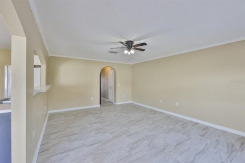 House in Riverview, Florida 4 bedrooms, 180.69 sq.m. № 1879246 - photo 12