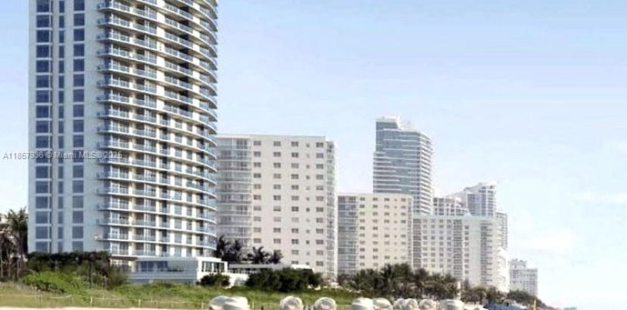 Condo in Hollywood, Florida, 3 bedrooms  № 1882338