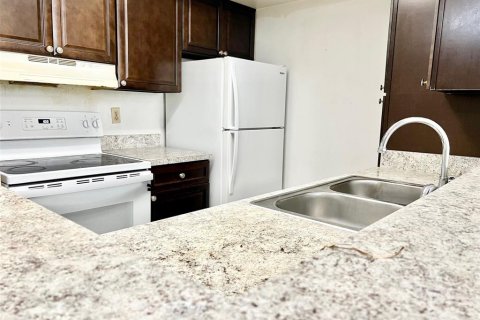 Condo in Kissimmee, Florida, 1 bedroom  № 1909428 - photo 9