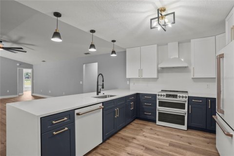 Casa en venta en Plant City, Florida, 5 dormitorios, 282.89 m2 № 1721300 - foto 11