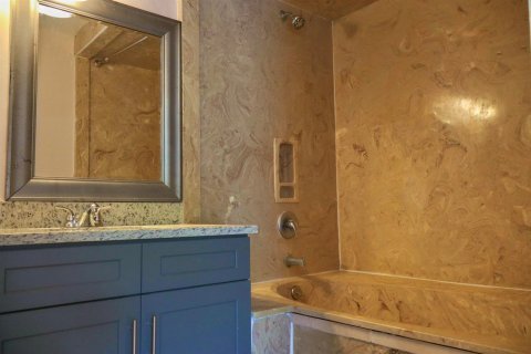 Condo in Boynton Beach, Florida, 2 bedrooms  № 2242041 - photo 3