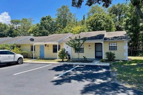 Villa ou maison à louer à Clearwater, Floride: 2 chambres, 83.61 m2 № 2148971 - photo 2