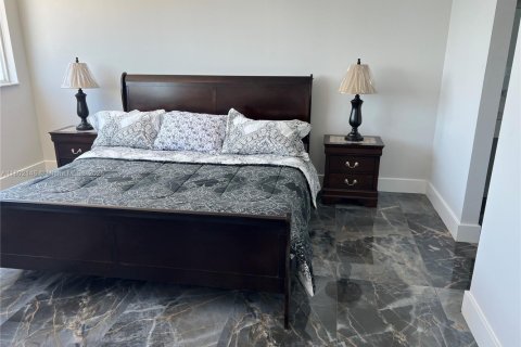 Condo in Sunny Isles Beach, Florida, 2 bedrooms  № 1862265 - photo 16