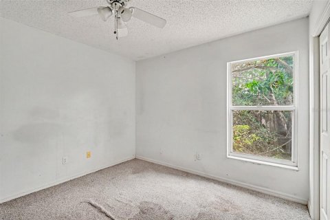House in Orlando, Florida 4 bedrooms, 214.42 sq.m. № 2134296 - photo 20