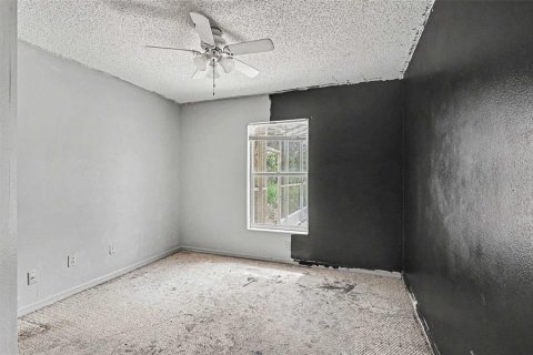 House in Orlando, Florida 4 bedrooms, 214.42 sq.m. № 2134296 - photo 22