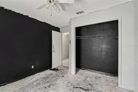House in Orlando, Florida 4 bedrooms, 214.42 sq.m. № 2134296 - photo 23
