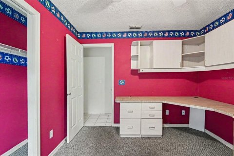 House in Orlando, Florida 4 bedrooms, 214.42 sq.m. № 2134296 - photo 11