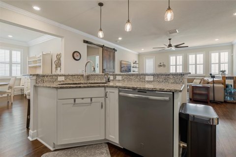 Townhouse in Palm Harbor, Florida 3 bedrooms, 215.9 sq.m. № 2198288 - photo 16