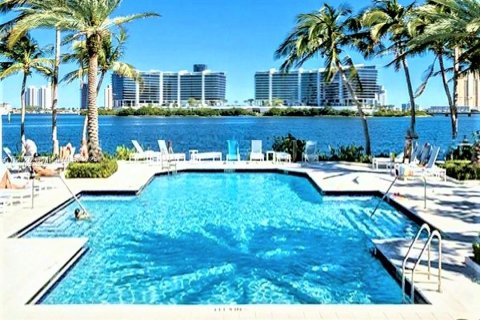 Condo in Aventura, Florida, 2 bedrooms № 1958606 - photo 3