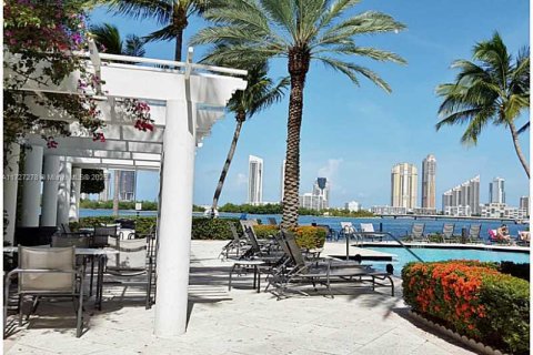 Condo in Aventura, Florida, 2 bedrooms № 1958606 - photo 4