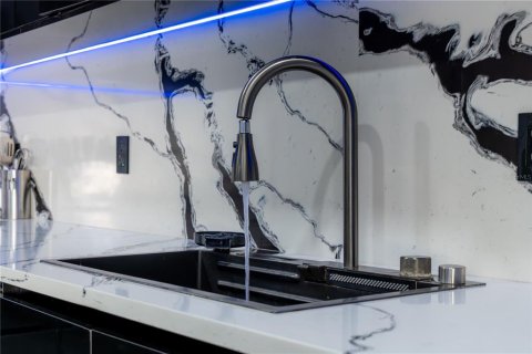 Купить виллу или дом в Киссимми, Флорида 7 комнат, 183.2м2, № 2206328 - фото 10