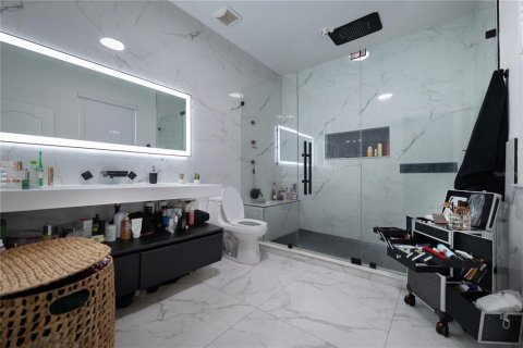 Купить виллу или дом в Киссимми, Флорида 7 комнат, 183.2м2, № 2206328 - фото 16