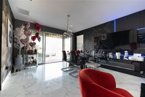 Купить виллу или дом в Киссимми, Флорида 7 комнат, 183.2м2, № 2206328 - фото 7
