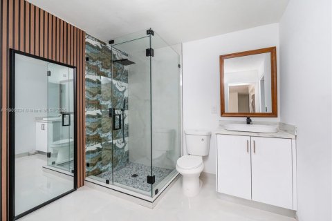 Villa ou maison à vendre à Miami Gardens, Floride: 4 chambres, 94.85 m2 № 1956314 - photo 16