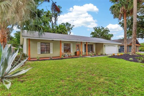 House in Port Orange, Florida 3 bedrooms, 146.04 sq.m. № 2203493 - photo 5
