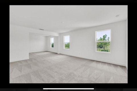 House in Minneola, Florida 4 bedrooms, 306.02 sq.m. № 2416278 - photo 5