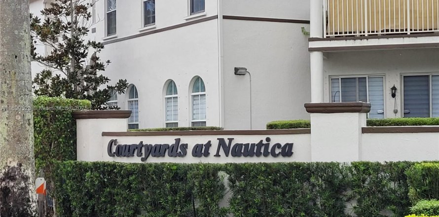 Condominio en Miramar, Florida, 3 dormitorios  № 1944478