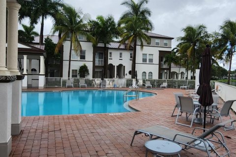 Condominio en venta en Miramar, Florida, 3 dormitorios, 138.52 m2 № 1944478 - foto 19