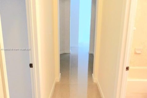 Condominio en venta en Miramar, Florida, 3 dormitorios, 138.52 m2 № 1944478 - foto 15