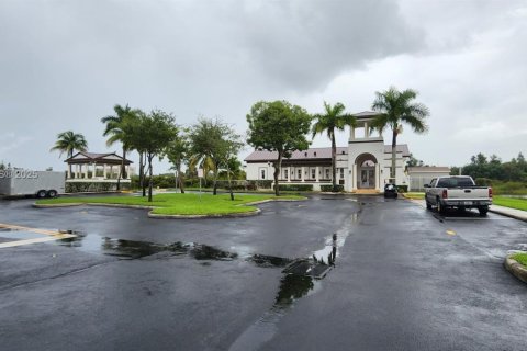 Condominio en venta en Miramar, Florida, 3 dormitorios, 138.52 m2 № 1944478 - foto 18