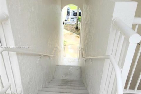 Купить кондоминиум в Мирамар, Флорида 3 спальни, 138.52м2, № 1944478 - фото 28