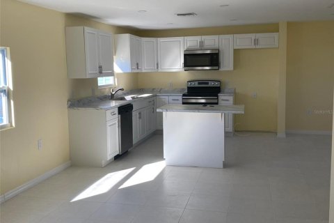 Купить виллу или дом в Окичоби, Флорида 3 комнаты, 96.06м2, № 1554752 - фото 4