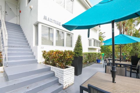 Condo in Miami Beach, Florida, 1 bedroom  № 1850880 - photo 4